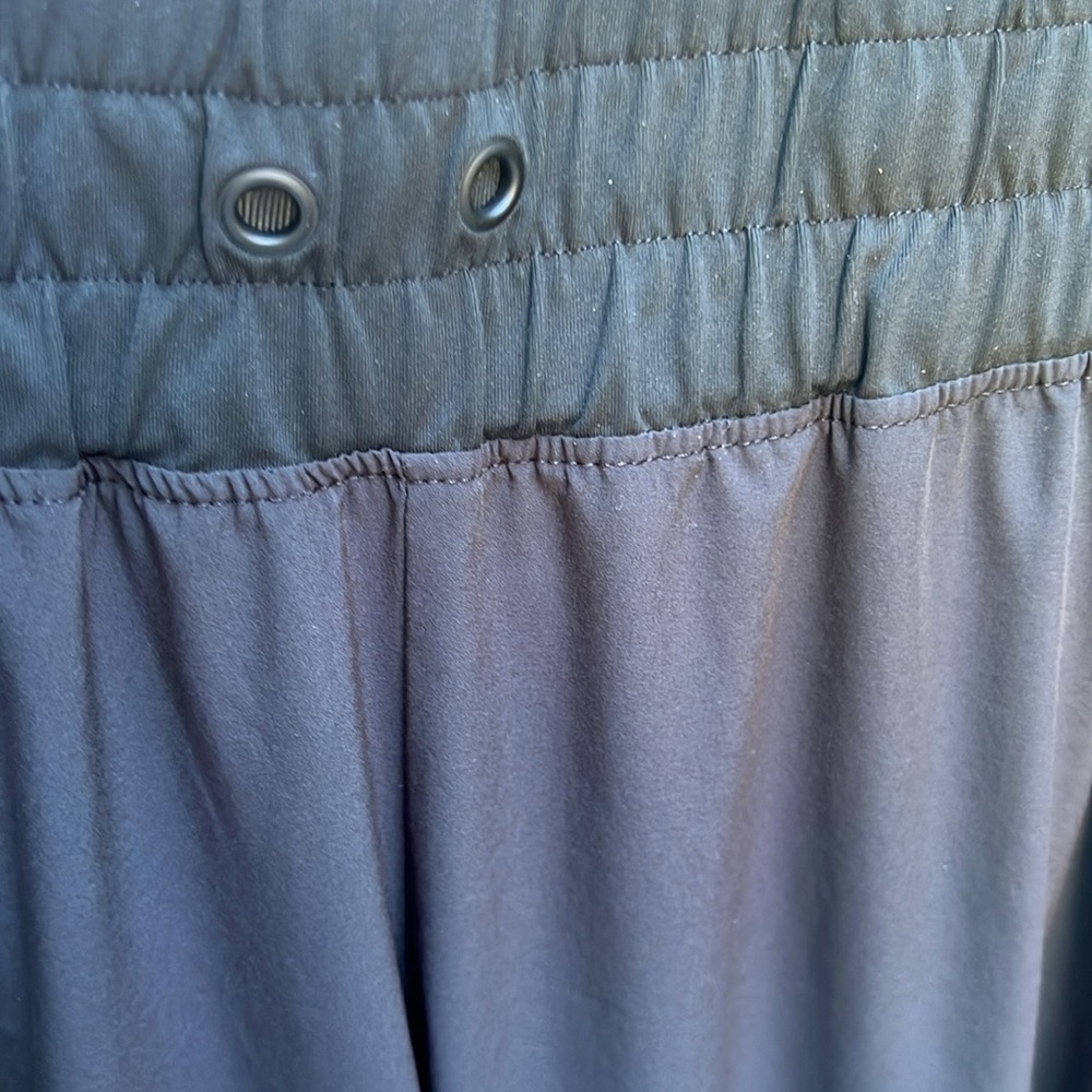Joggers - Picture 7 of 8